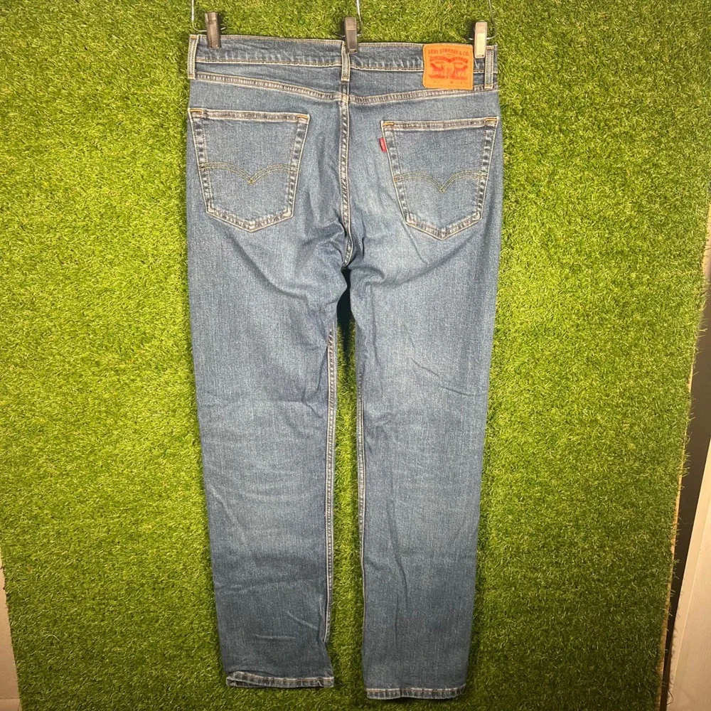 Levis 505 Regular Fit Straight Leg Blue Jeans Mens 36x34 (Measures 36x32)